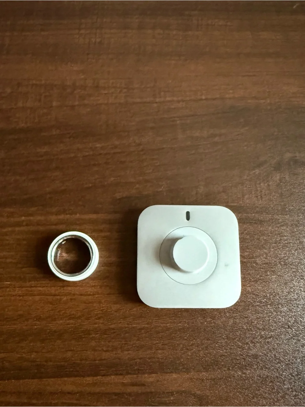 OURA RING CERAMIC CLOUD W CHARGER